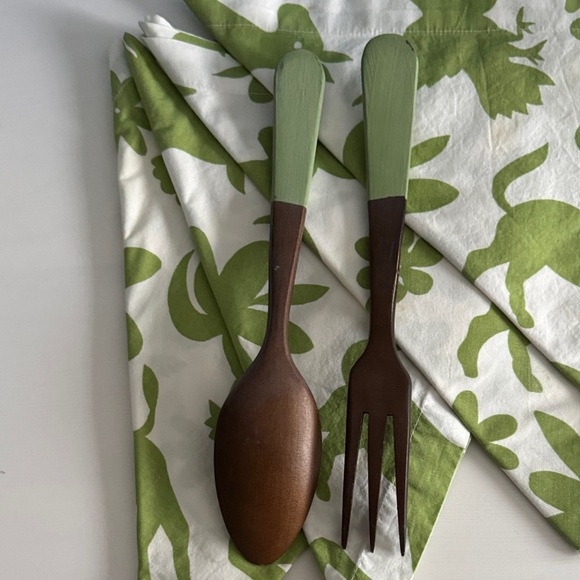 Vintage MCM Green and Brown Wooden Salad Serving Utensil Set - Picture 2 of 4
